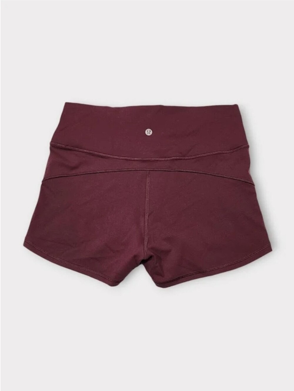 Size 10 -Lululemon In Movement Short (Everlux 2.5*)